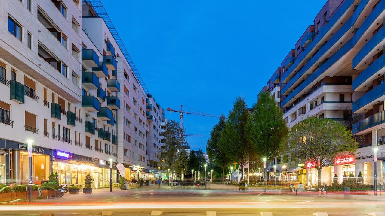 شقة Corvin Promenade With Free Parking بودابست المظهر الخارجي الصورة
